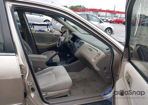 2002 Honda Accord 3.0 Lx из США, поврежденный, VIN 1HGCG16432A064637